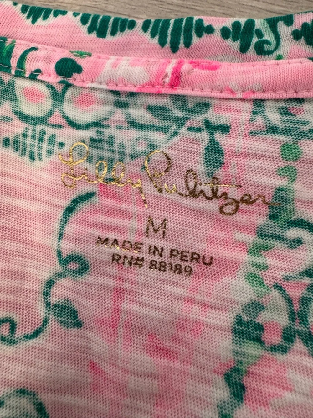 Lilly Pulitzer Etta V-Neck Top Mandevilla Baby Cotton Preppy Southern Medium - Picture 7 of 10